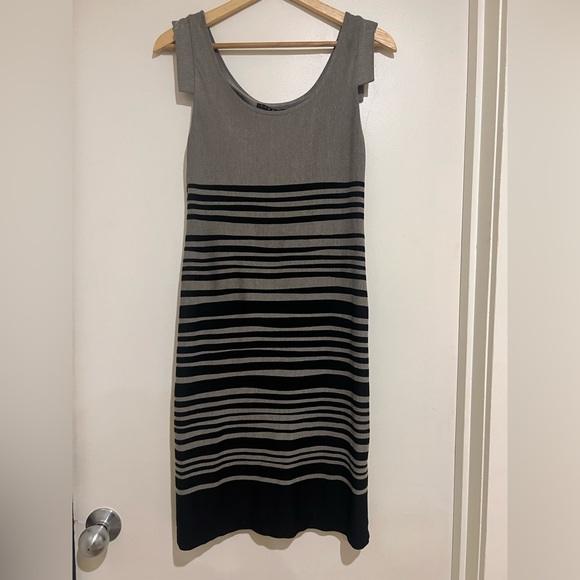 Vintage striped dress with capped sleeves - Picture 1 of 1